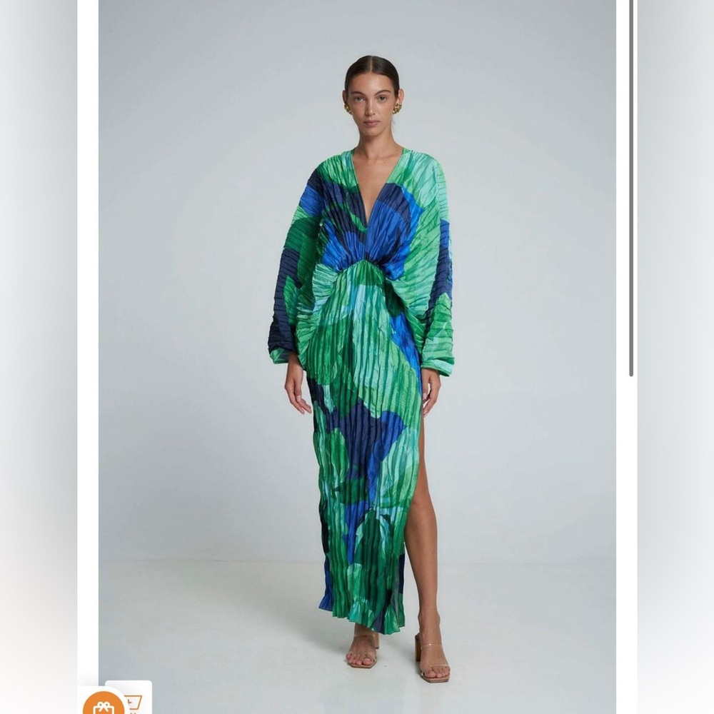 Blue and green satin effect dress. Maxi open back dress